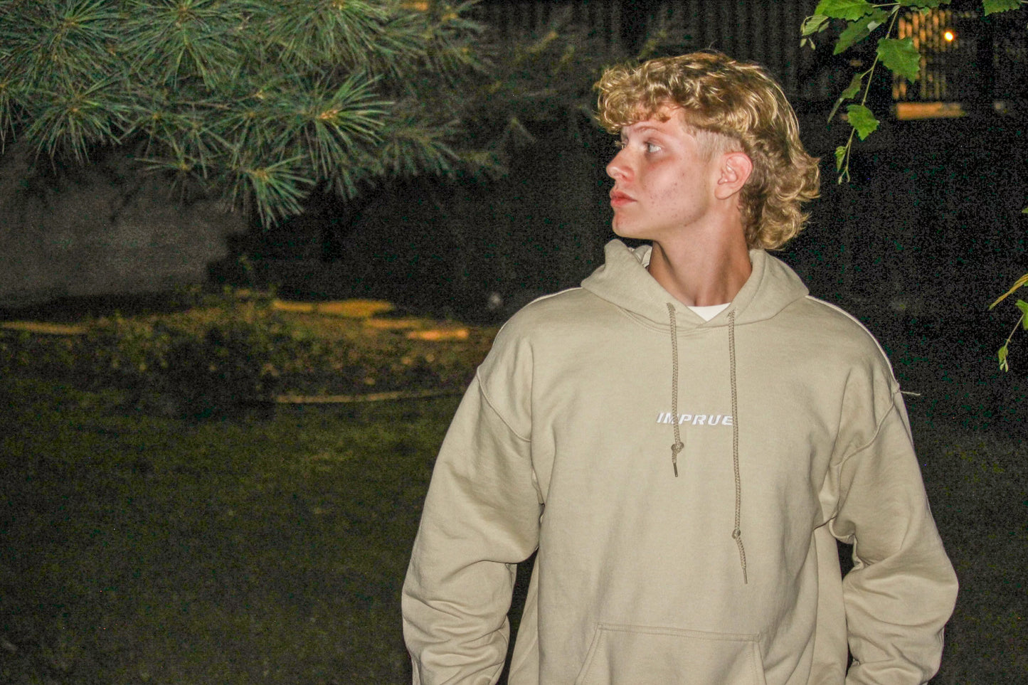 ESSENTIAL HOOD