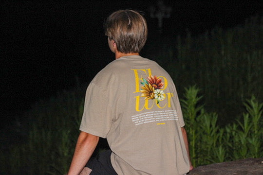 OVERSIZED SUNFLOWER TEE